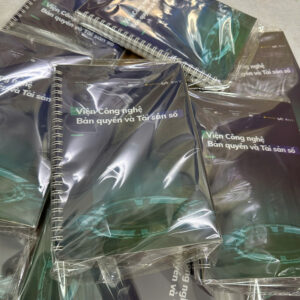 Alternative view of In Sổ Tay Lò Xo A5, Giải Pháp Quà Tặng Doanh Nghiệp Thời Đại Số